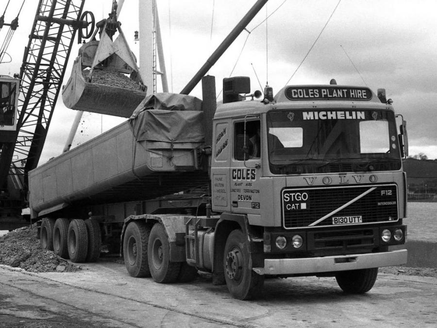  Volvo F12 6x4 1987 года  (UK) (фото 1 из 1)